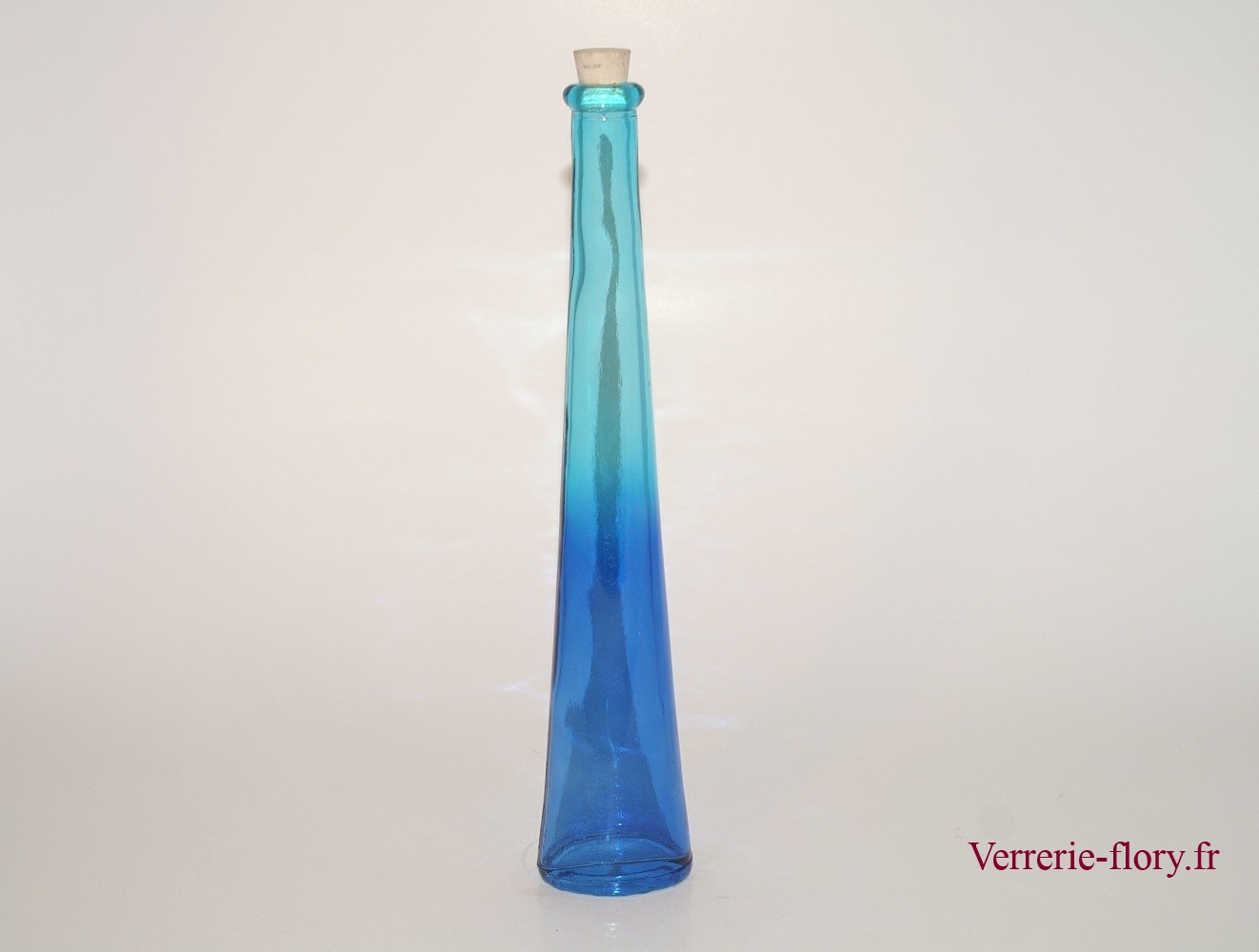 bouteille verre ovale dgrad bleu