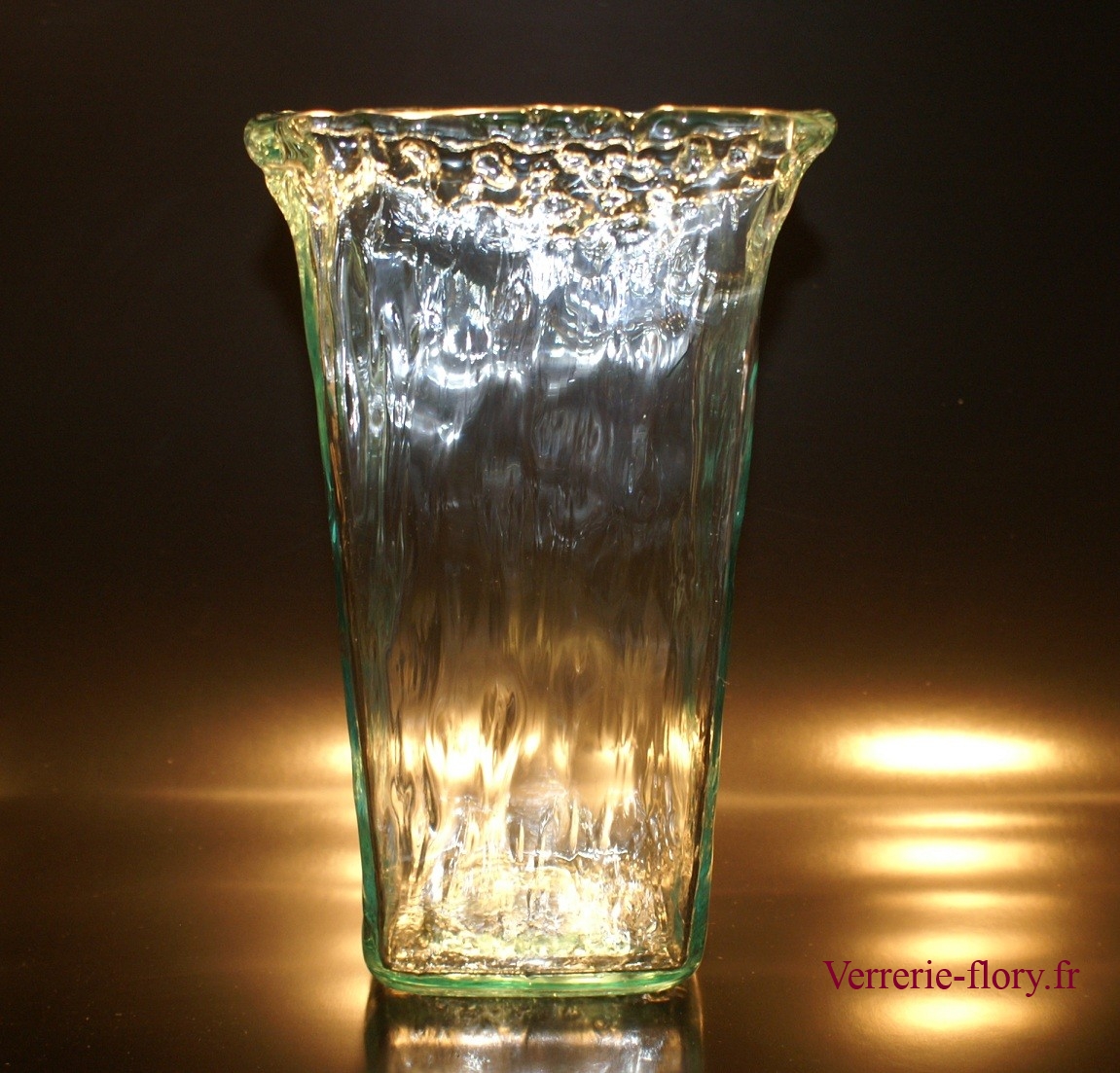 vase carr glaon